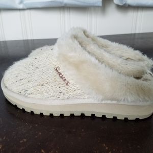 SKETCHER SWEATER FAUX FUR WOMEN SLIPPERS